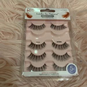 KISS Looks So Natural Lashes 4 pack